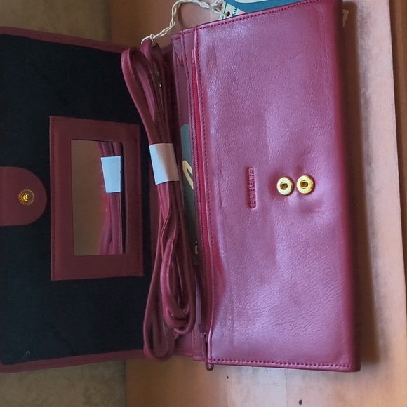 10 Items/$10 Stone Mountain Accessories Red Crossbody Bag - Picture 3 of 5